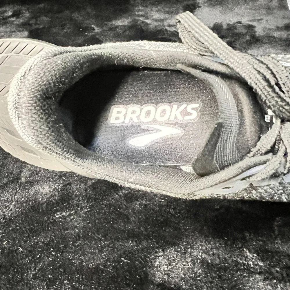 Brooks Hyperion GTS 2 Men 7.5 D Running Shoes Black Ebony Primer Gray Sneaker